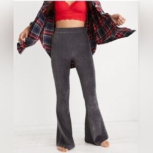 Aerie Groove On Ribbed Velour High Waist Size S Flare Pants Dark Gray New